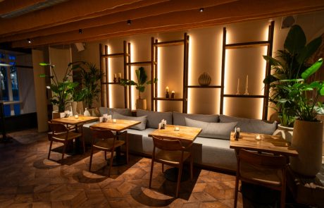 DSC03530 (Groot) Interieur van Loft 88 in IJsselstein met warme verlichting