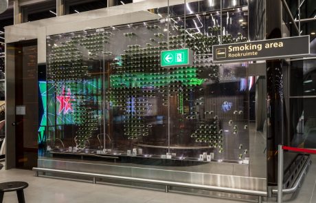 VvL161010-075 (Groot) Heineken Starbar Schiphol
