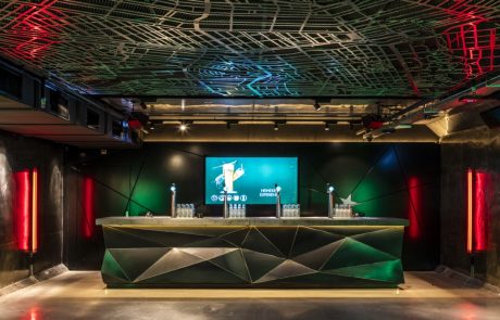 VvL171016-048 (Groot) Heineken Experience Worldbar - Bar